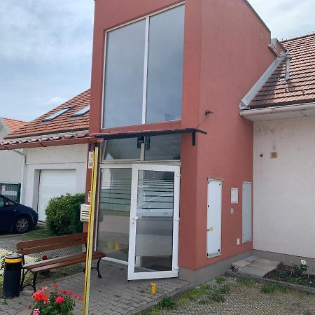 Biely Kostol Apartments מראה חיצוני תמונה